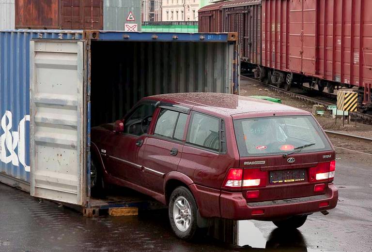 Контейнерные перевозки авто цены из Югорска в Екатеринбург